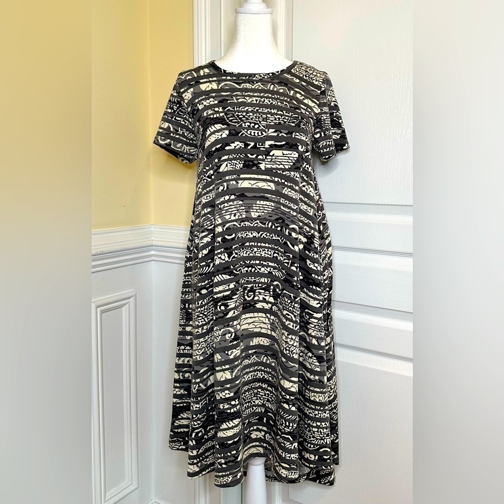 LuLaRoe Carly Black White and Grey Womens Dress Size XXS